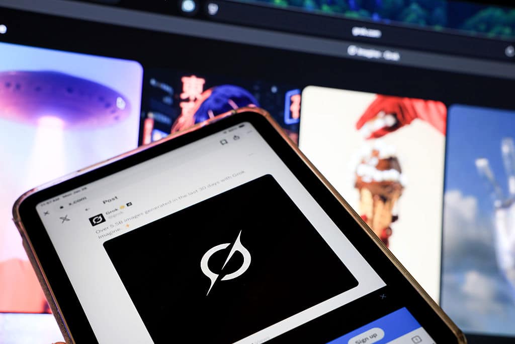 xAI旗下Grok被曝儿童安全防护严重缺失：AI聊天机器人如何成为未成年人的数字陷阱？