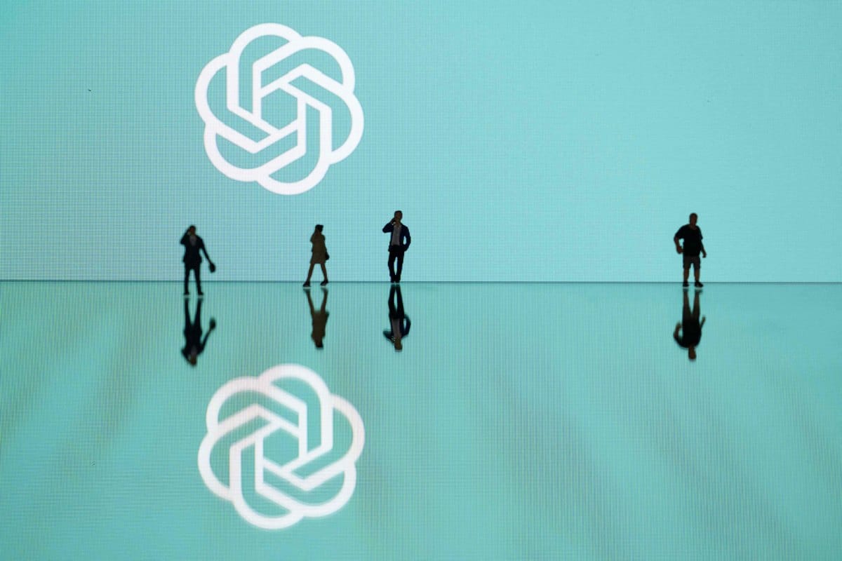 GPT-4o停用风波：当AI伴侣成为情感依赖，科技巨头面临安全与伦理的终极拷问