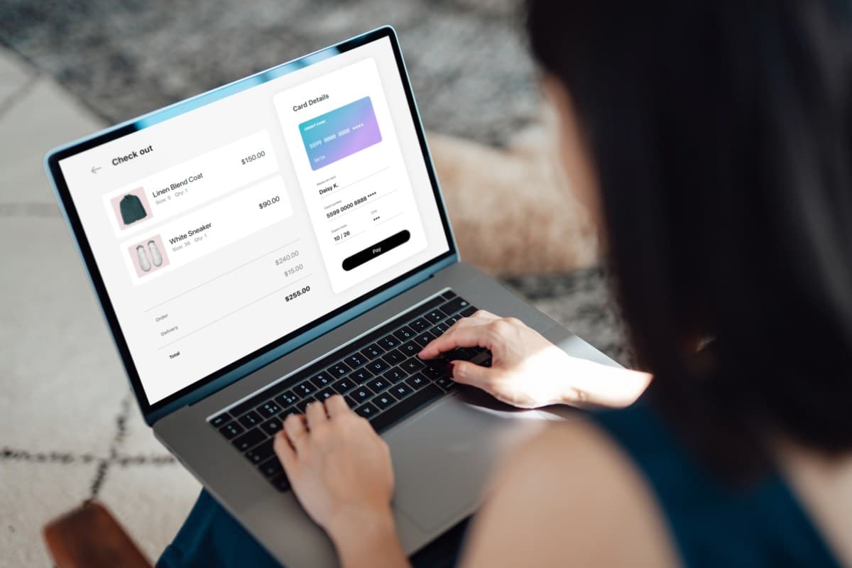 AI购物流量暴涨393%成电商新引擎，转化率与客单价全面反超真人用户